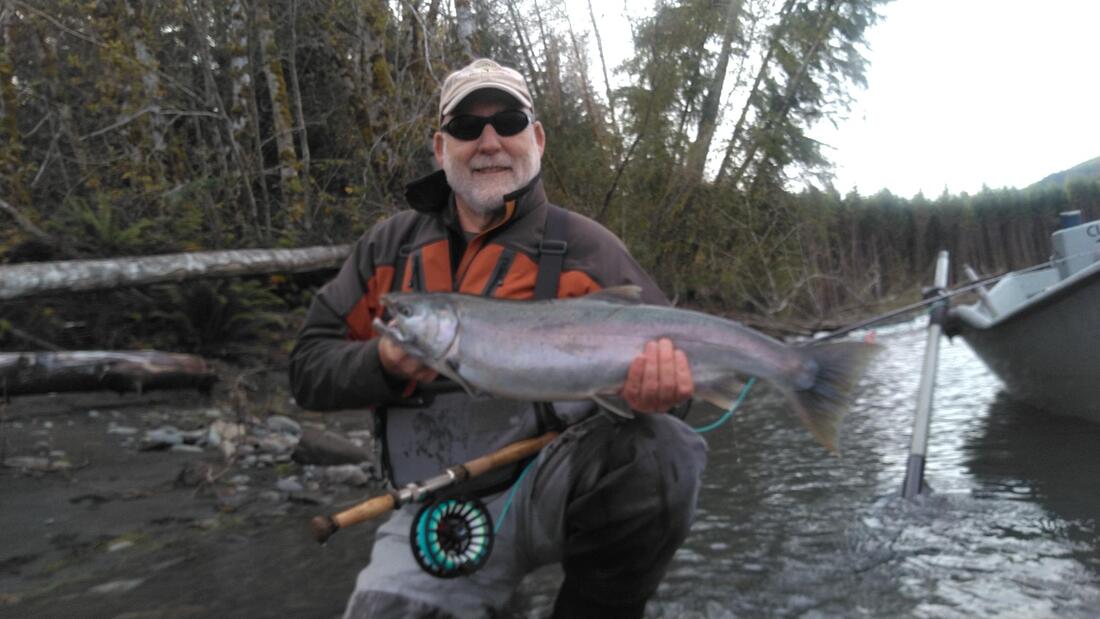 Anyone else centerpin? After work Steelhead, float fishing on Washington  coastal rivers. : r/Fishing